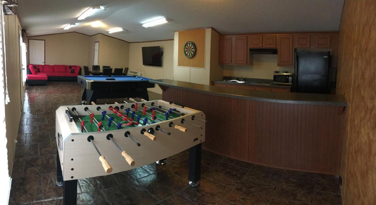 Oasis Lodge Big Lake Екстериор снимка